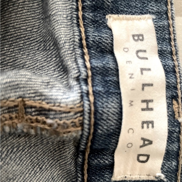 BULLHEAD JEANS~ LOW RISE SKINNY ~Medium Wash SZ. 3 - Picture 5 of 5